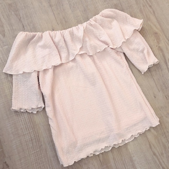 Off shoulder pink frilly top - Picture 1 of 1
